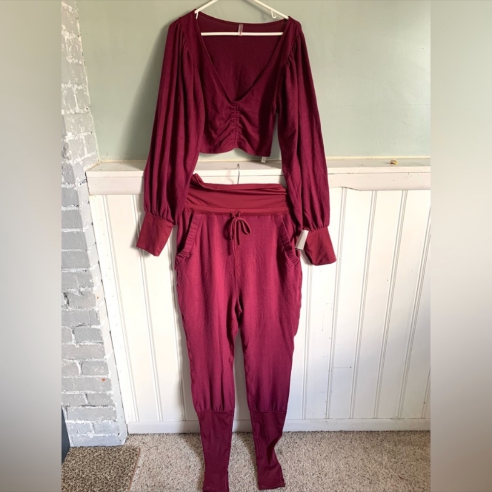 New crop soft knit lounge set